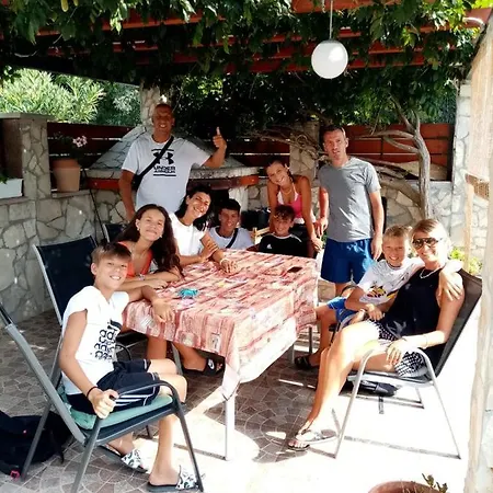 Alma Apartmán Pula