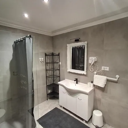 Alma Apartmán Pula