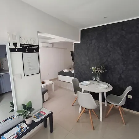 Alma Appartement *