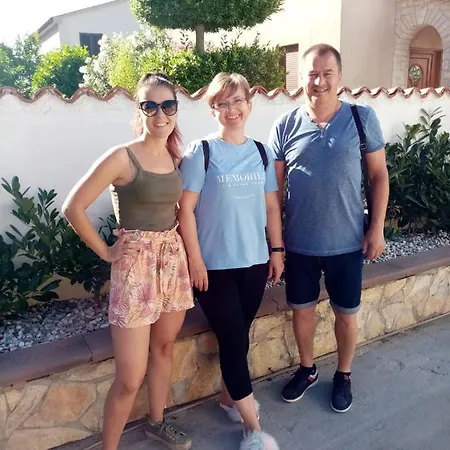 Alma Apartmán *