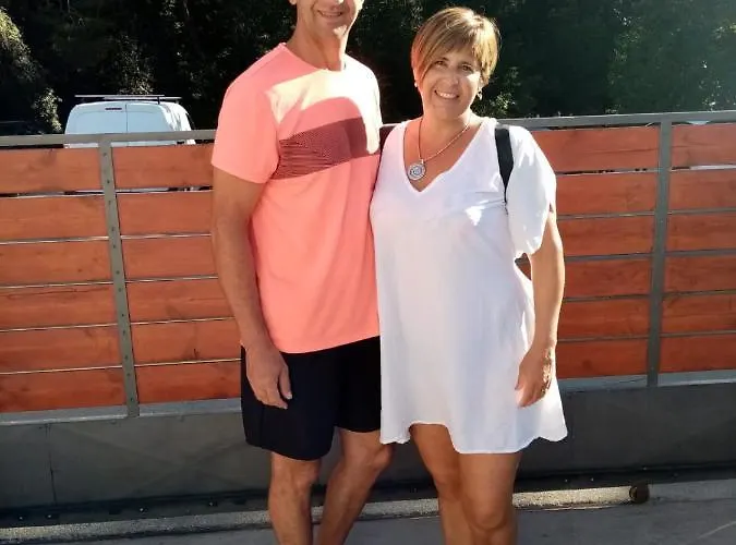 Alma 아파트 풀라