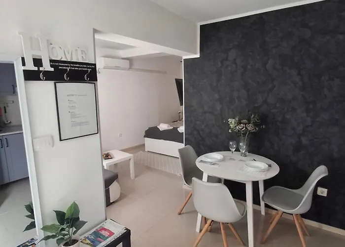 Alma Apartman *