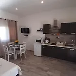 Alma Apartment *